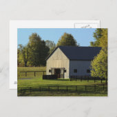 Carte Postale Grange à la ferme à cheval pur au lever du soleil, (Devant / Derrière)