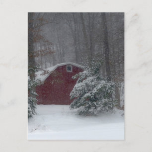Carte Postale Grange rouge dans la neige