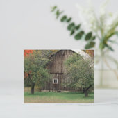 Carte Postale Grange rustique au Michigan (Debout devant)