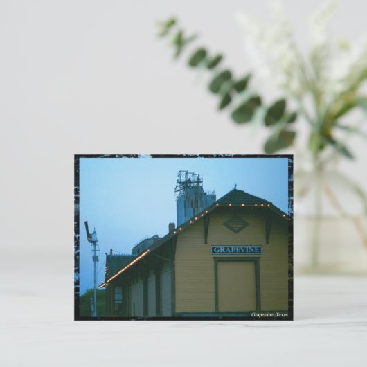 Carte postale Grapevine Depot (Debout devant)