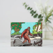 Carte Postale Graphisme de bande dessinée de forêt de Sasquatch  (Debout devant)