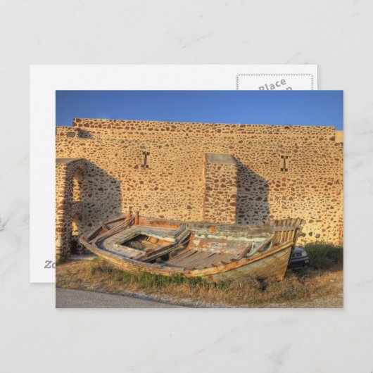 Carte Postale Grèce, Santorin, Oia. Vieux bateau de pêche à sec (Devant / Derrière)