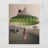 Carte Postale Green Surreal Sweet Treat in Dairy Pasture (Devant)
