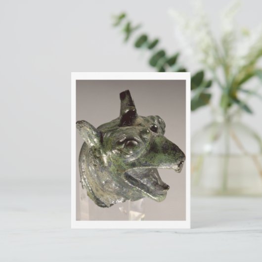 Carte Postale Griffin head, fragment of a cauldron attachment, f (Debout devant)