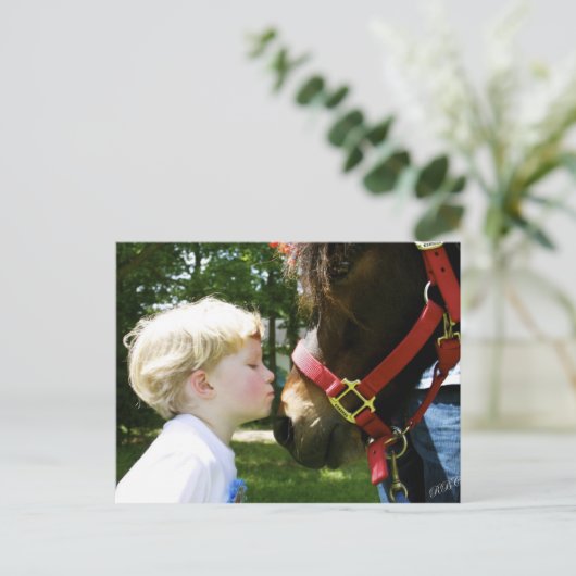 Carte Postale gros baiser (Debout devant)