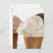 Carte Postale Gros plan de divers cônes de crème glacée (Devant / Derrière)