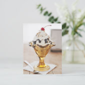 Carte Postale Gros plan de soleil avec cerise sur le dessus (Debout devant)