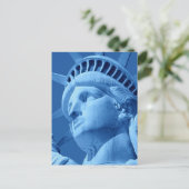 Carte postale Gros plan Statue bleue de la Liberté (Debout devant)