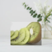 Carte Postale Gros plan sur des tranches de kiwi (Debout devant)