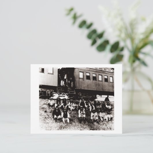 Carte Postale Groupe de Geronimo (Debout devant)