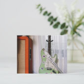 Carte Postale Guitare Acoustique Exceptionnelle (Debout devant)