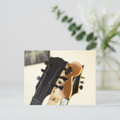 Carte Postale Guitare basse merveilleuse (Debout devant)