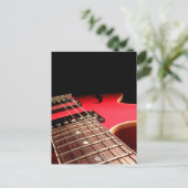 Carte Postale Guitare électrique rouge (Debout devant)