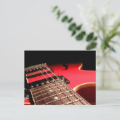 Carte Postale Guitare électrique - Rouge original (Debout devant)