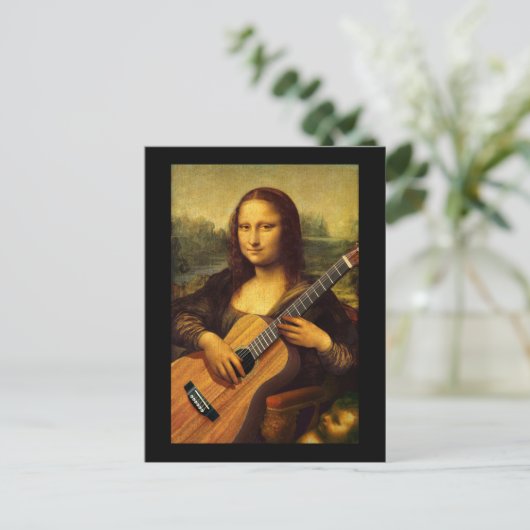 Carte Postale Guitare Mona (Debout devant)