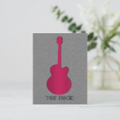 Carte postale Guitare rayée, Rose chaud (Debout devant)