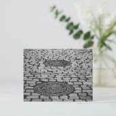 Carte Postale Gullideckel Manhole Paving Stations Cobbled Road (Debout devant)