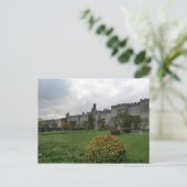 Carte Postale Haddon Hall and Gardens (Debout devant)