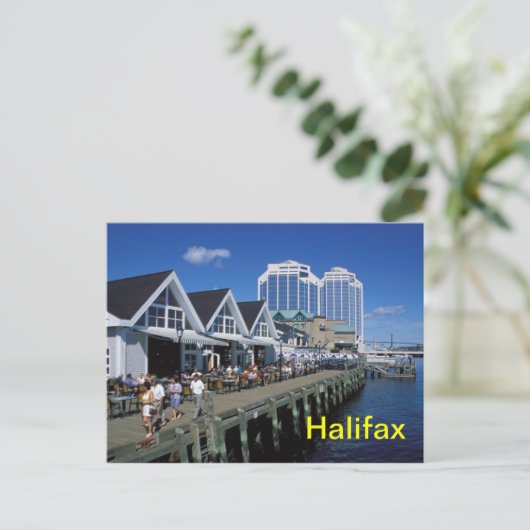 Carte postale Halifax (Debout devant)