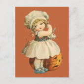 Carte postale Halloween Fille qui sculpte une pomm (Devant)