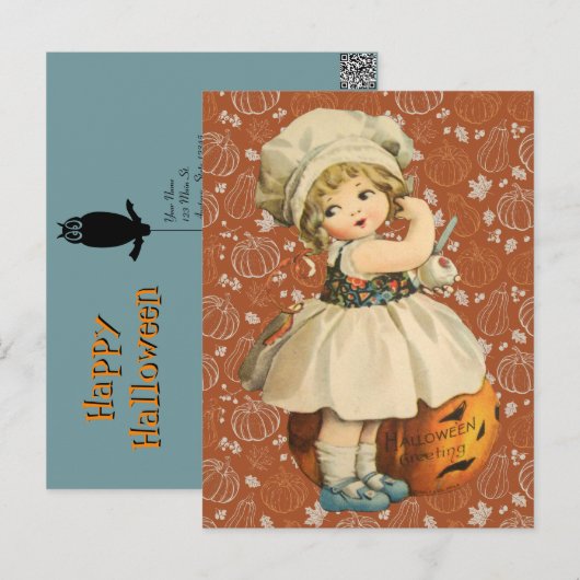 Carte postale Halloween Fille qui sculpte une pomm (Devant / Derrière)