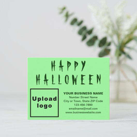Carte postale Halloween vert clair (Debout devant)