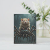 Carte Postale Hamster montant une araignée (Debout devant)