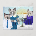 Carte postale Hanoukka Kittens<br><div class="desc">C'est Hanoukka,  et nos chatons illuminent la menorah et célèbrent la fête des lumières sur cette carte postale fantaisiste.</div>