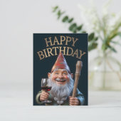 Carte Postale "Happy Birthday" Gnome Toasting with Red Wine (Debout devant)