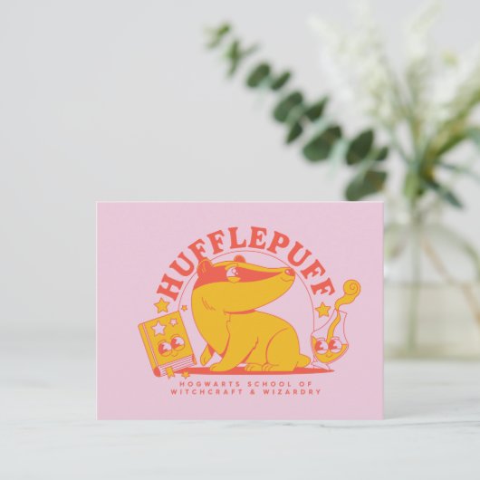 Carte Postale HARRY POTTER™ | Cute HUFFLEPUFF™ (Debout devant)