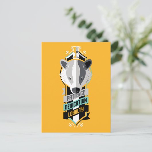 Carte Postale Harry Potter| HUFFLEPUFF™ House Traits Sigil (Debout devant)