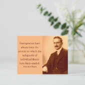 Carte Postale Hayek sur les urgences (Debout devant)