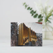 Carte Postale Helsinki, Finlande, Orgue de l'église Rock (Debout devant)