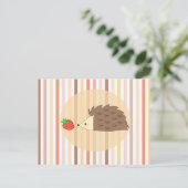 Carte Postale Hérisson et fraise (Debout devant)