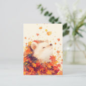 Carte Postale Hérisson Sourire dans Feuille d'Érable d'Automne (Debout devant)