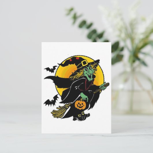 Carte Postale Heureuse sorcière (Debout devant)