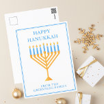 Carte Postale Heureux Hanoukka Menorah Cute Personnalisé<br><div class="desc">Carte postale Happy Hanoukka sur mesure pour une famille juive ou un parti Chanukah avec une synagogue. Personnalisez avec votre nom de famille ou informations de groupe en bleu sous la jolie menorah bleu et or.</div>