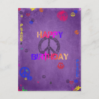 Carte postale hippie d'anniversaire heureux en vio