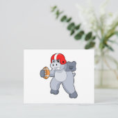 Carte Postale Hippopotame au sport de football (Debout devant)