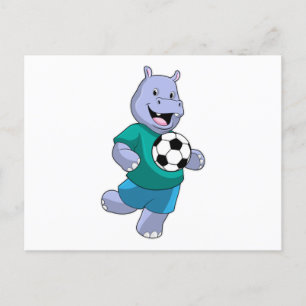 Carte Postale Hippopotame en tant que joueur de football avec ba