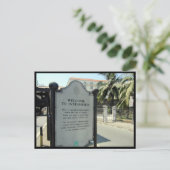 Carte Postale histoire intramuros (Debout devant)