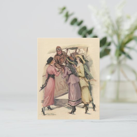 Carte Postale Holding Up the Mail (Debout devant)