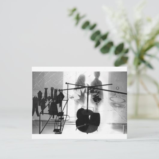 Carte Postale Hommage à Duchamp (Debout devant)
