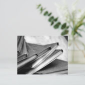 Carte Postale Hommage à la poésie de John Donne (Debout devant)