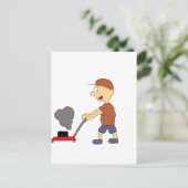 Carte Postale Homme de dessin avec tondeuse à gazon (Debout devant)