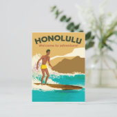 Carte Postale Honolulu, surfant sur les vagues de l'océan (Debout devant)