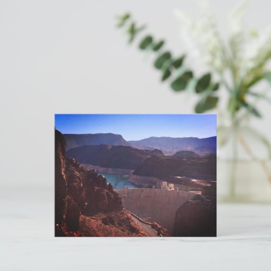 Carte postale Hoover Dam (Debout devant)