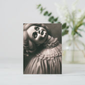 Carte Postale Horreur de poupée (Debout devant)