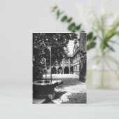 Carte Postale Hôtel Cluny vu de la cour, Paris (Debout devant)