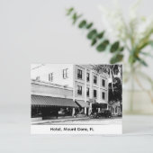 Carte Postale Hôtel Mount Dora, FL (Debout devant)
